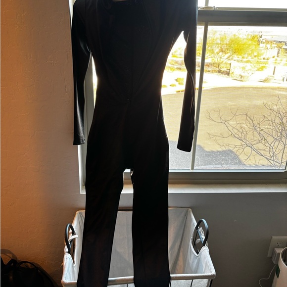 SKIMS LONG SLEEVE bodysuit new - Picture 2 of 3